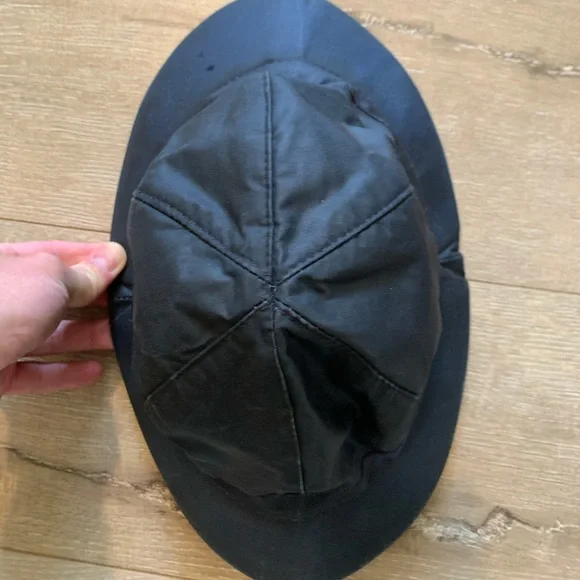 Barbour Black Women's Hat - Picture 3 of 5
